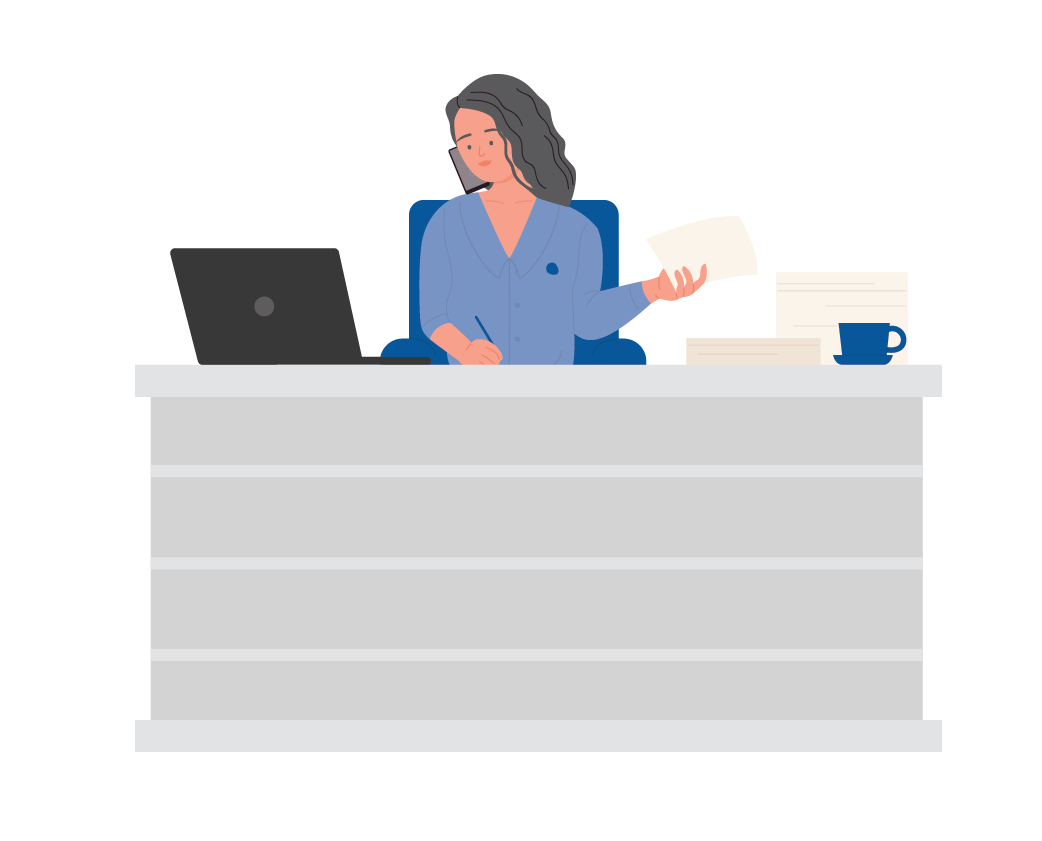 Women at desk-01